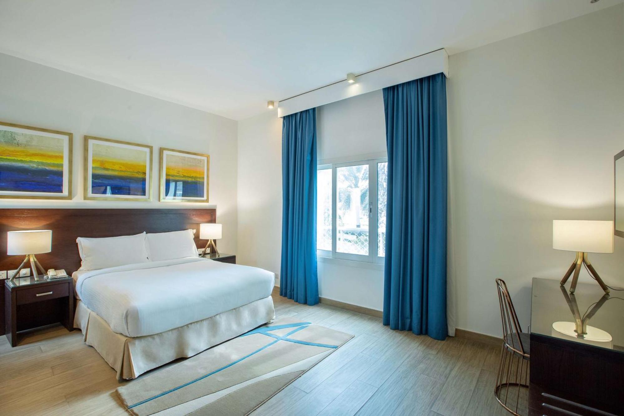 ラディソン ブルー リゾート フジャイラ エクステリア 写真 A bedroom at the hotel