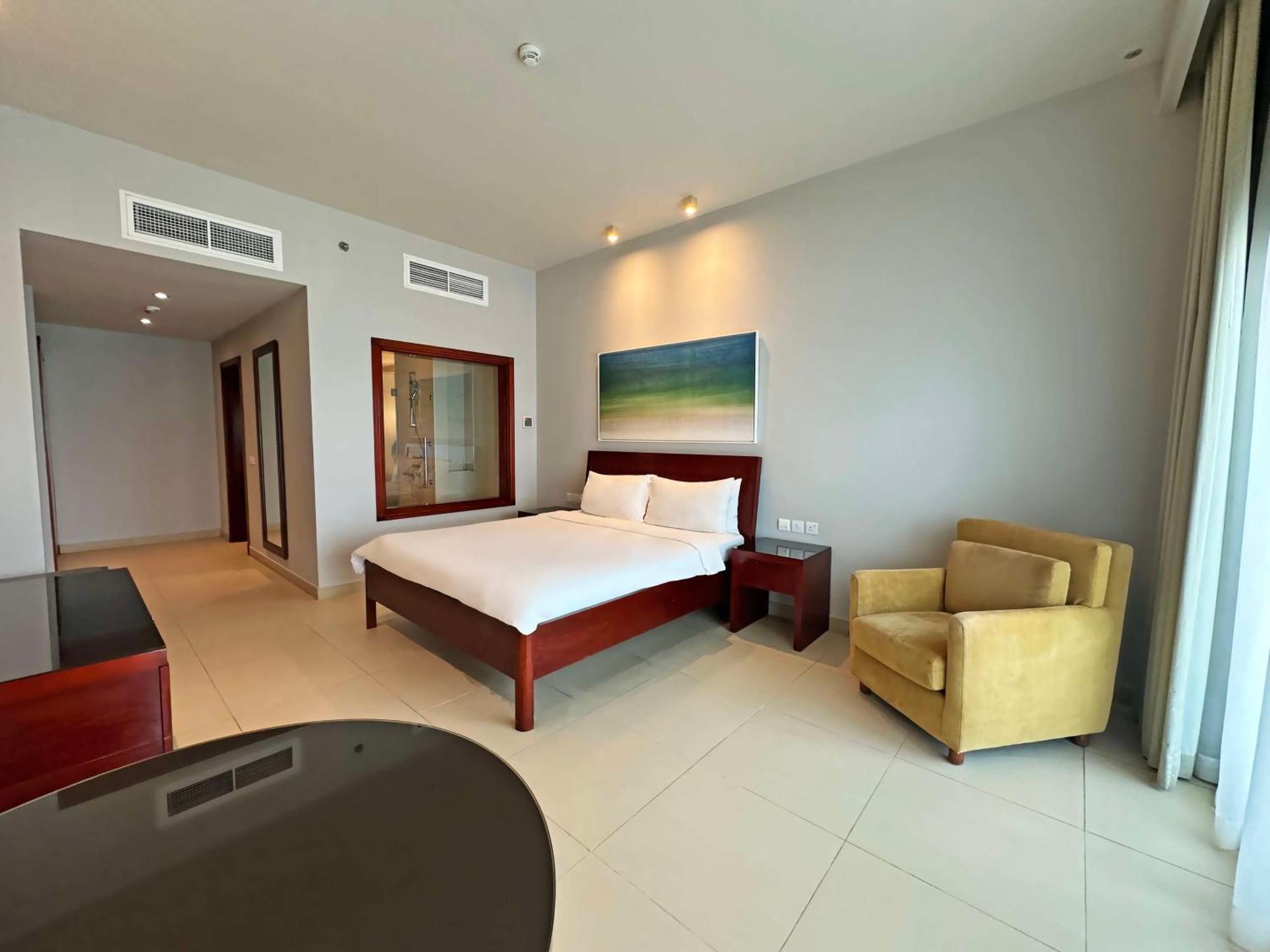 ラディソン ブルー リゾート フジャイラ エクステリア 写真 A bedroom at the hotel